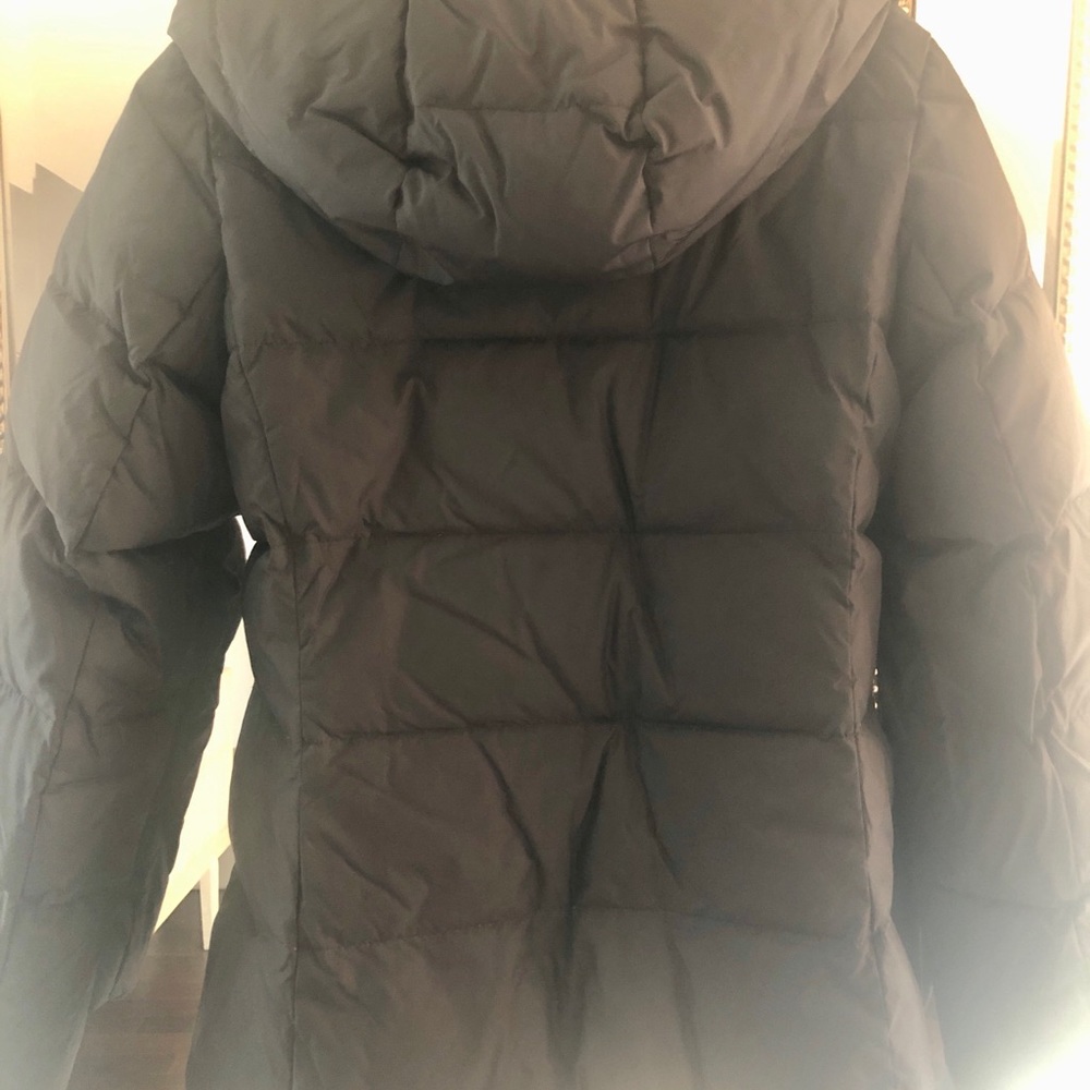 Authentic Burberry Puffer Jacket - image 4